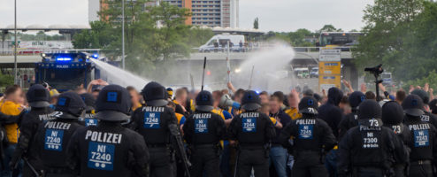Gewaltbereite Einsatzkräfte beim Auswärtsspiel in Wolfsburg – es reicht!
